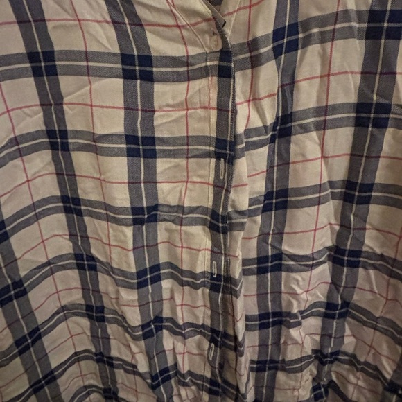 Title: Max Jeans Plaid Sleeveless Button-Up Top - Size 1X NWT - Picture 2 of 4